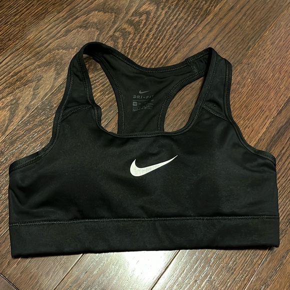 Nike swoosh sports bra size xs - Picture 1 of 4